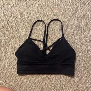 Black Lululemon sports bra